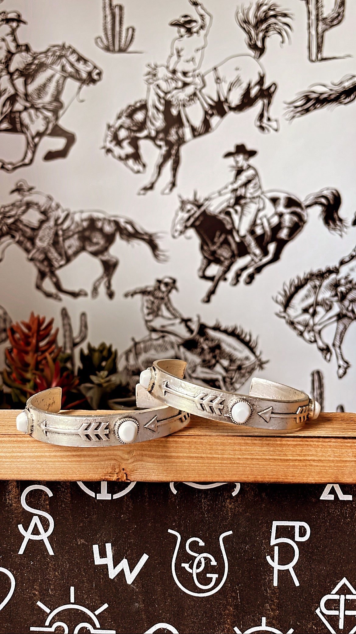 Follow Your Arrow Bracelet