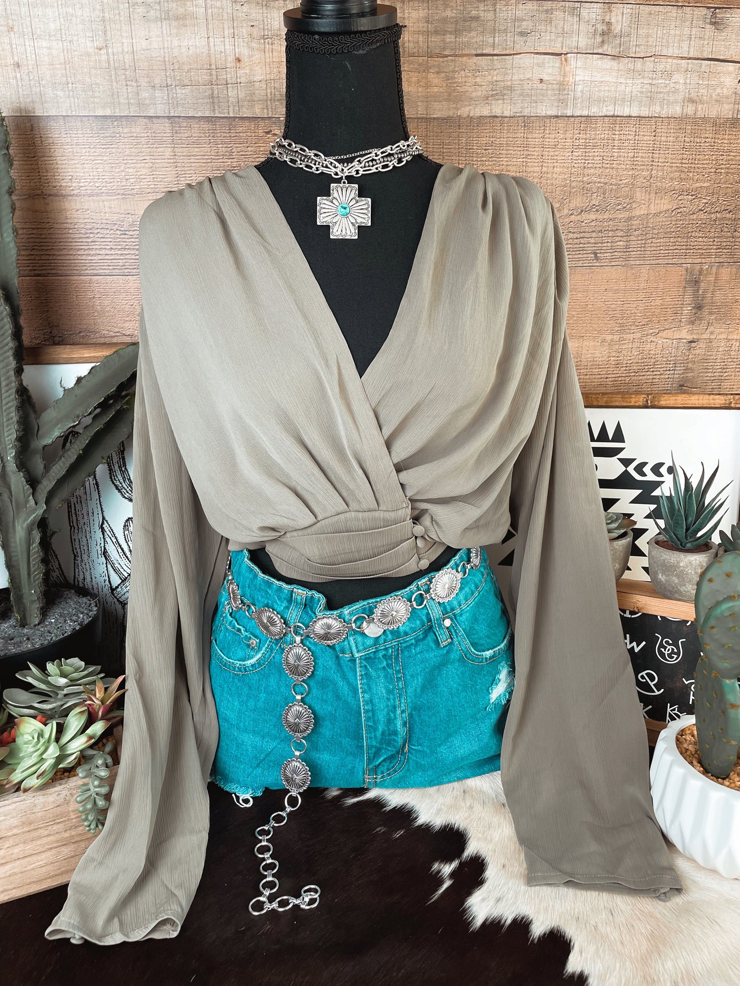 Cropped Long Sleeve Blouse ( olive )